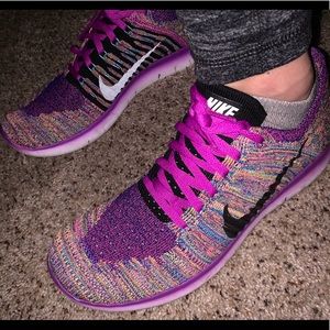 Women’s Nike shoes